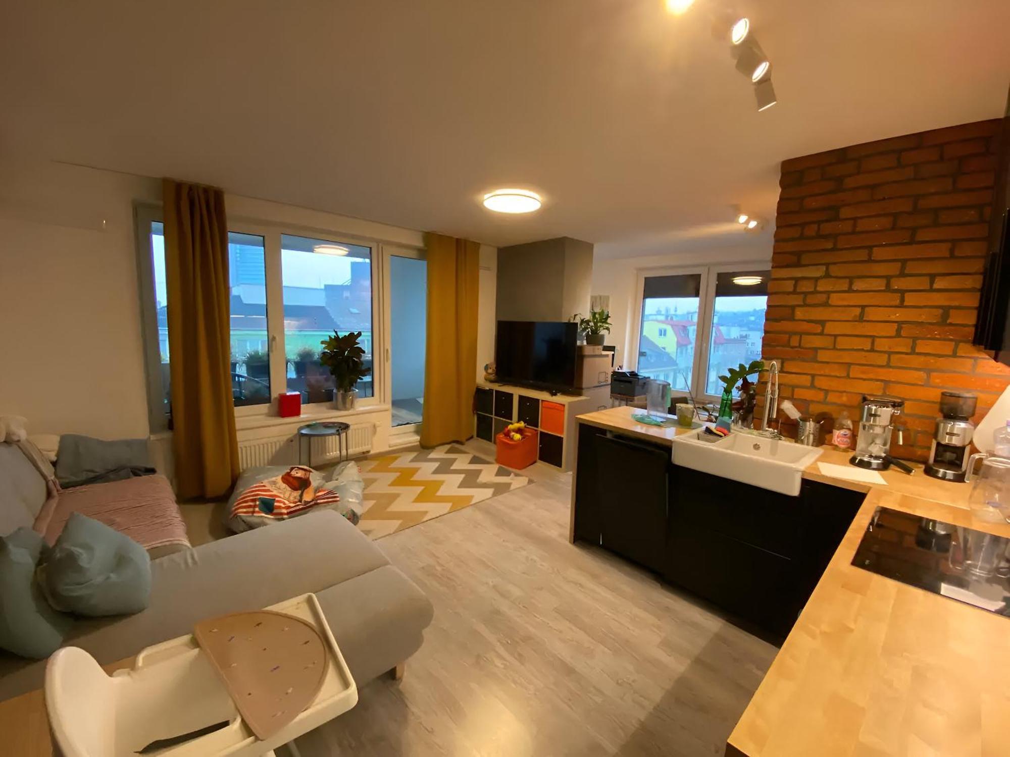 Apartment New, Free Parking, Big Balcony Premiere *